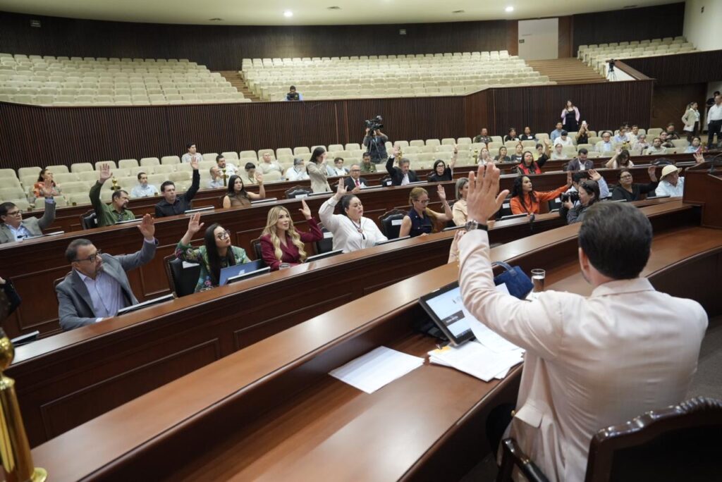 Aprueba dictamen Comisión de Fiscalización que reforma Ley de la ASE