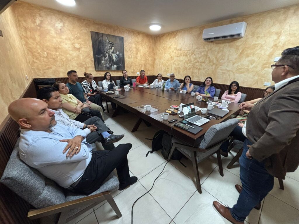 Ofrece ADECEM capacitación estratégica en IMSS e Infonavit para empresarios