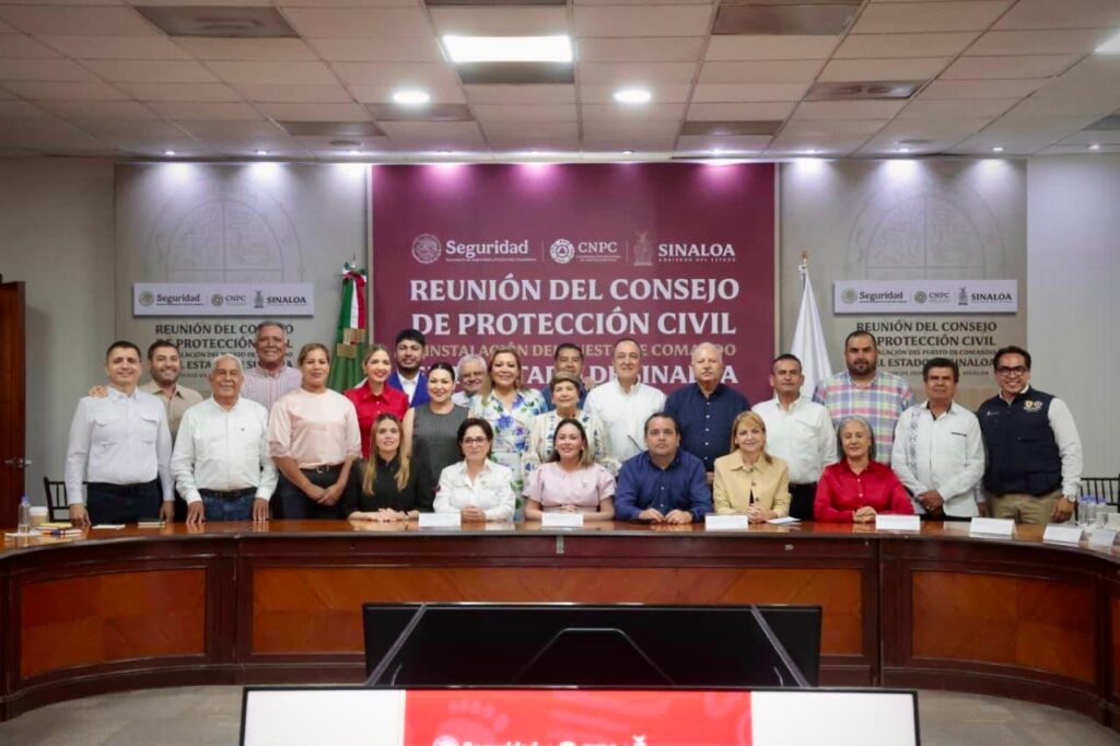 Antonio Menéndez asiste a reunión con titular de PC Federal y la gobernadora, ante temporada de lluvias.