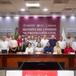 Antonio Menéndez asiste a reunión con titular de PC Federal y la gobernadora, ante temporada de lluvias.
