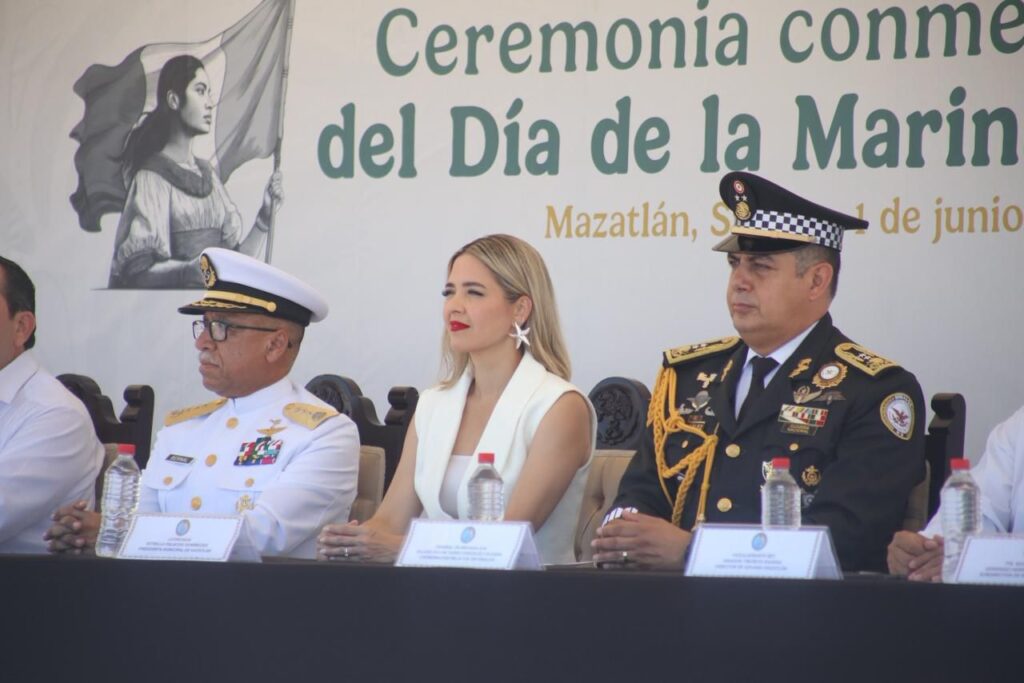 Conmemoran autoridades civiles y navales el Día de la Marina Nacional en Mazatlán