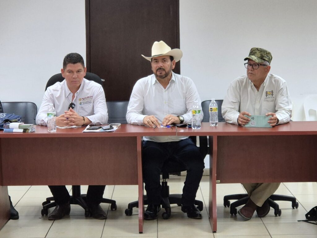 Sinaloa se mantiene libre de Gusano Barrenador; CEFPPS fortalece acciones preventivas con capacitación especializada
