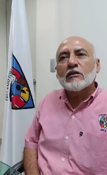 Fortalece ENS formación docente con exámenes de titulación en contextos reales.