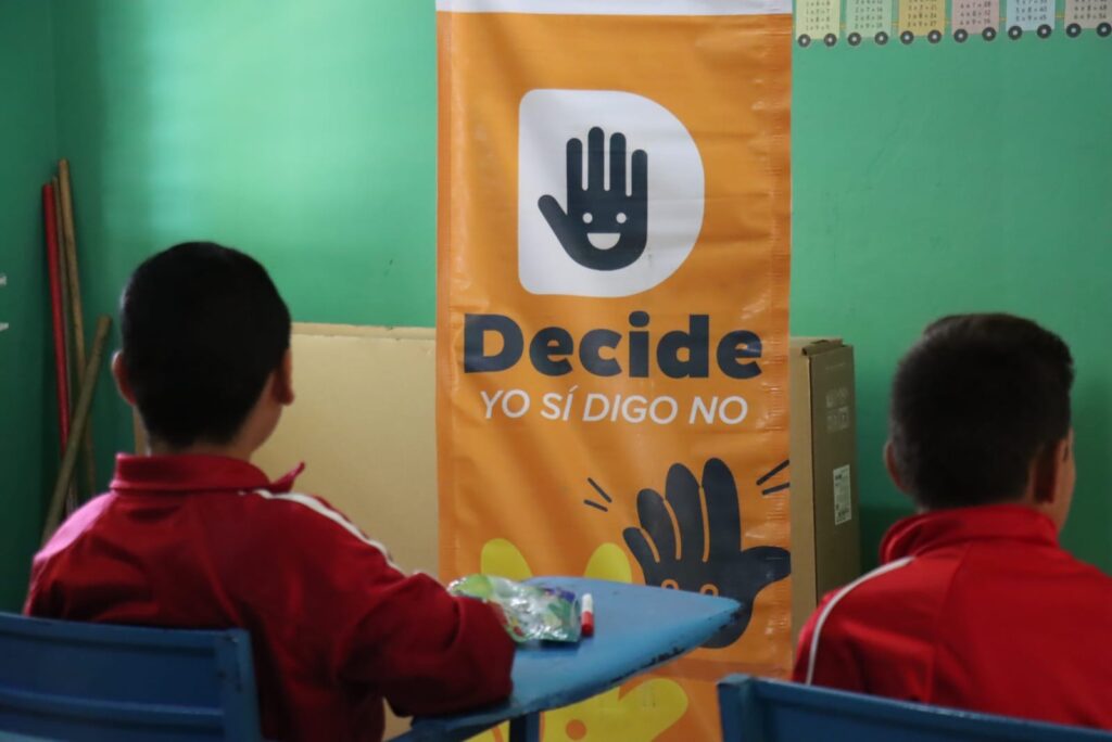 Programa preventivo DECIDE logra reducir la intención de consumir alcohol y vapeadores en estudiantes