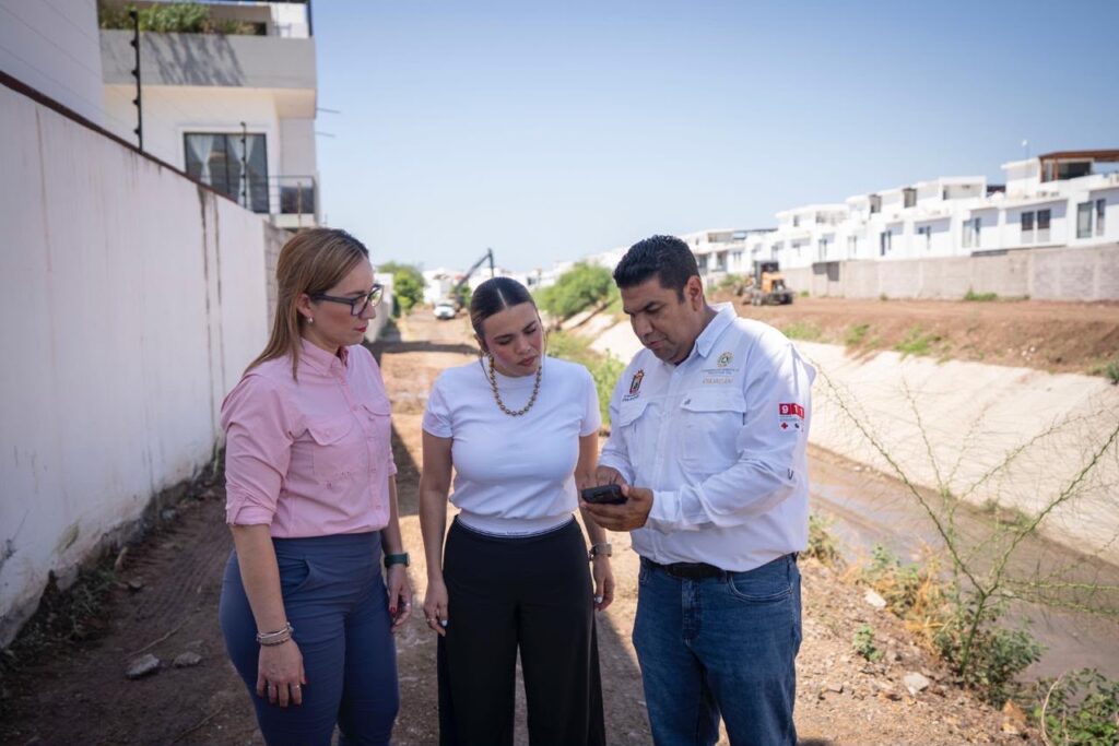 Ana Miriam Ramos supervisa trabajos de limpieza y desazolve en arroyos, drenes y canales pluviales