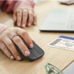 Logitech Mobi Fold, el mouse plegable diseñado para trabajar desde cualquier lugar