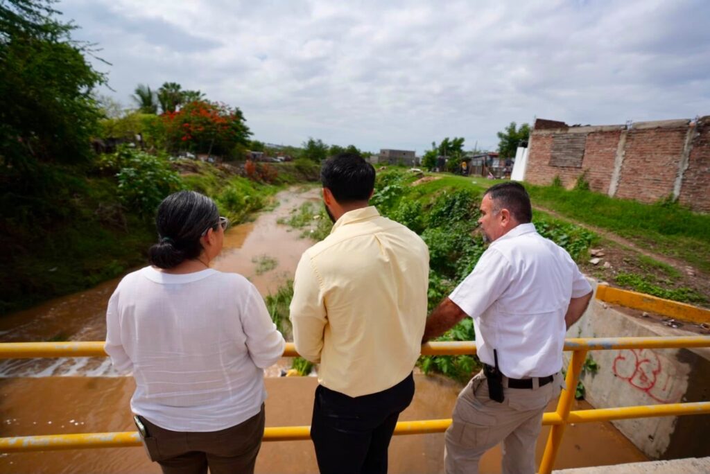 Minerva Osuna supervisa canales y arroyos para reforzar acciones preventivas ante las lluvias