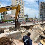 Continúan los trabajos de rehabilitación en el tramo colapsado del malecón de Mazatlán