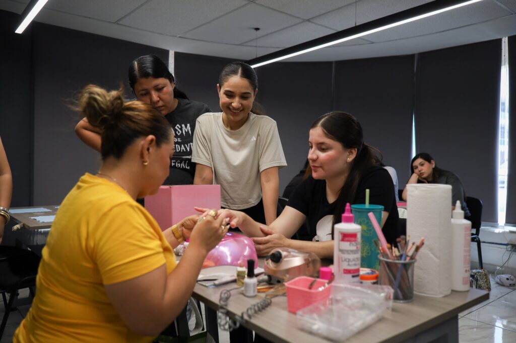 Cursos de Verano gratuitos de autoempleo para jóvenes de Mazatlán