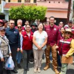 Recorren Miguel Torruco Garza y Minerva Osuna la colonia Montuosa para llevar apoyos y atención directa a las familias