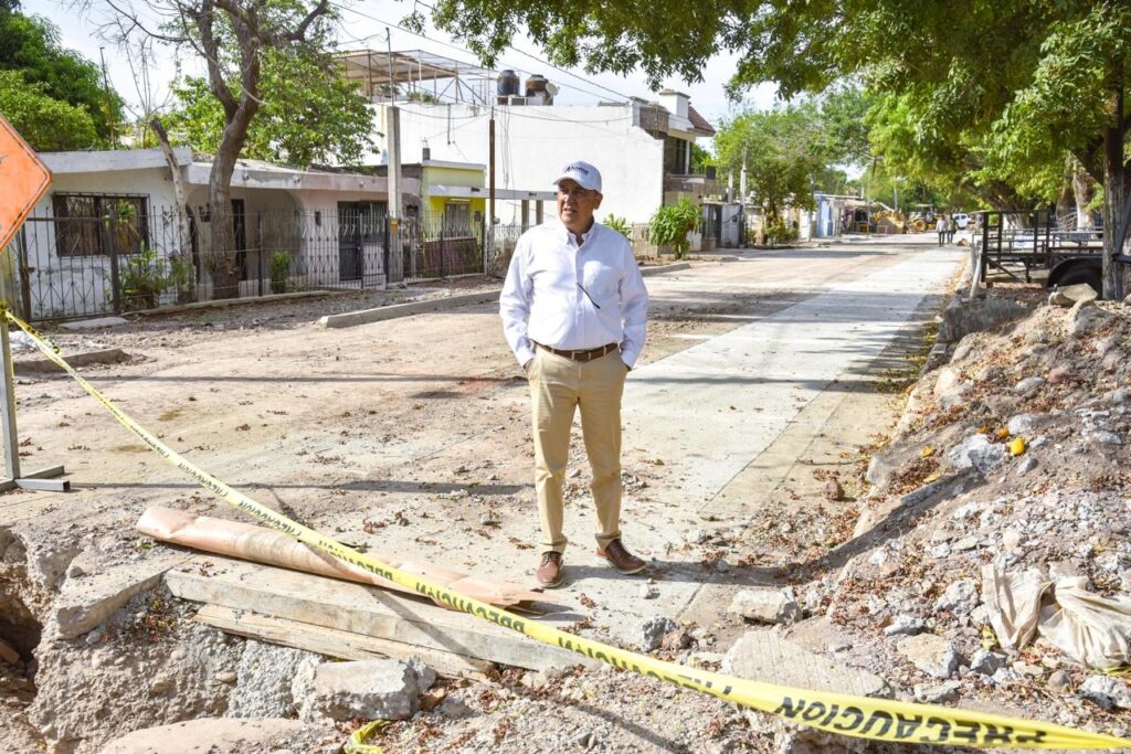 Al 80% el avance de la reparación integral del drenaje de la Calle Daniel Castillo en la Burócrata.