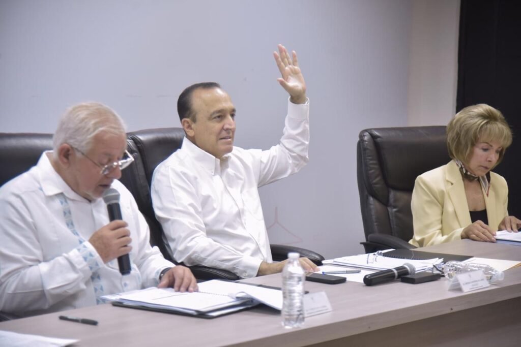 Síndica Procuradora expone informe semestral durante sesión de Cabildo