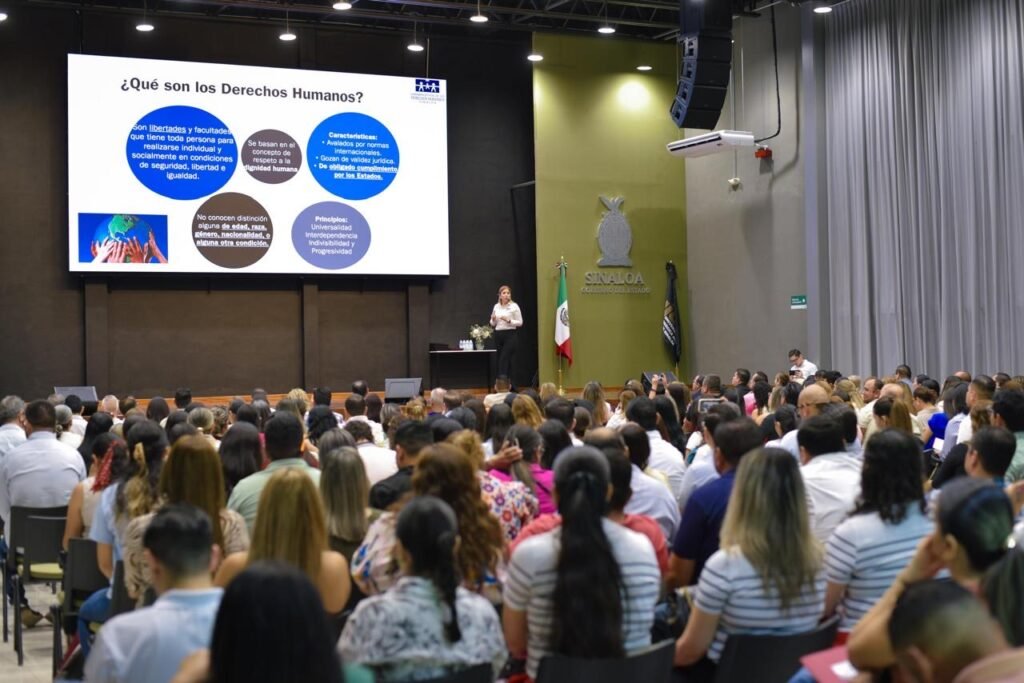 Educación Ahome celebra exitoso conversatorio “Responsabilidades éticas y legales del personal docente”.