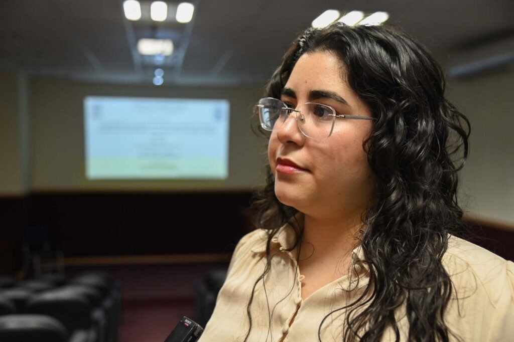 ¡Descifrando los secretos del ARN! Estudiante de Ciencias Biomédicas de la UAS investiga las alteraciones genéticas del cáncer de tiroides en México