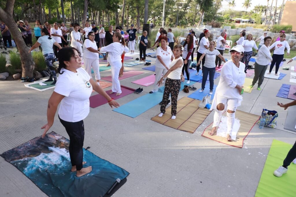 Gobierno Municipal y DIF Mazatlán promueven una Vida Plena entre personas adultas mayores