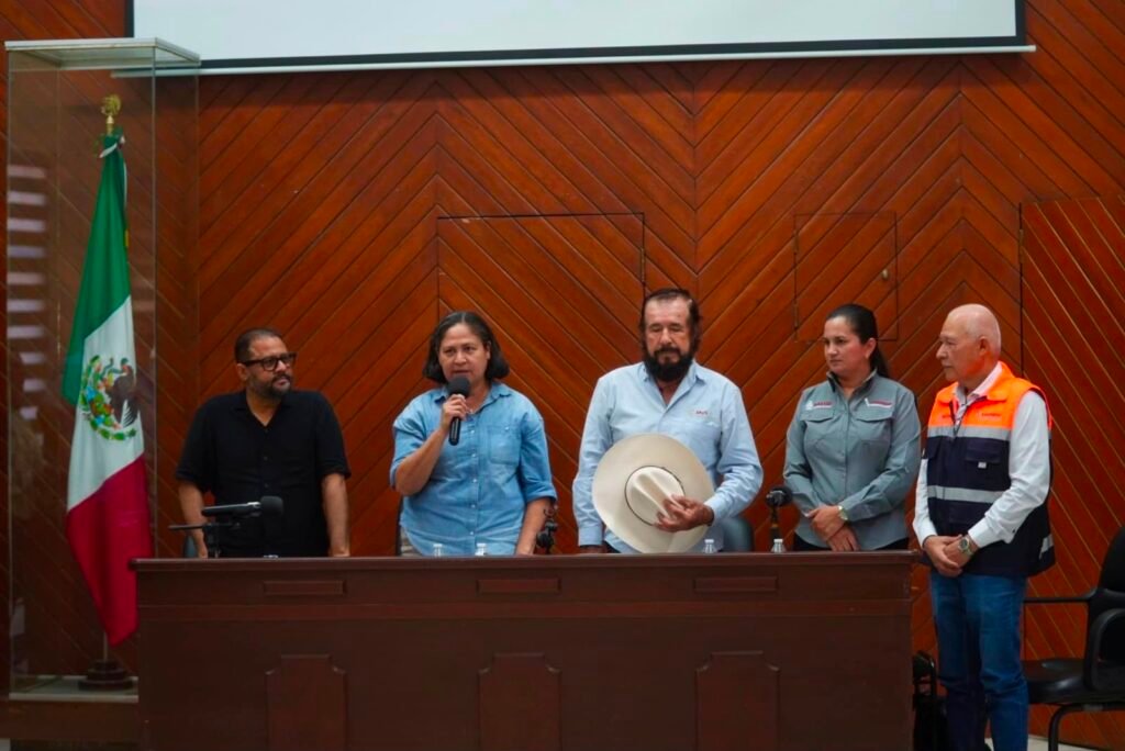 Minerva Osuna sostiene reunión con autoridades estatales y productores para fortalecer la sanidad animal