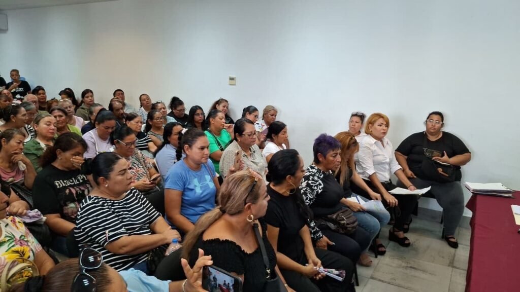 Gobierno de Mazatlán fortalece el diálogo con comerciantes del Tianguis Ricardo Flores Magón