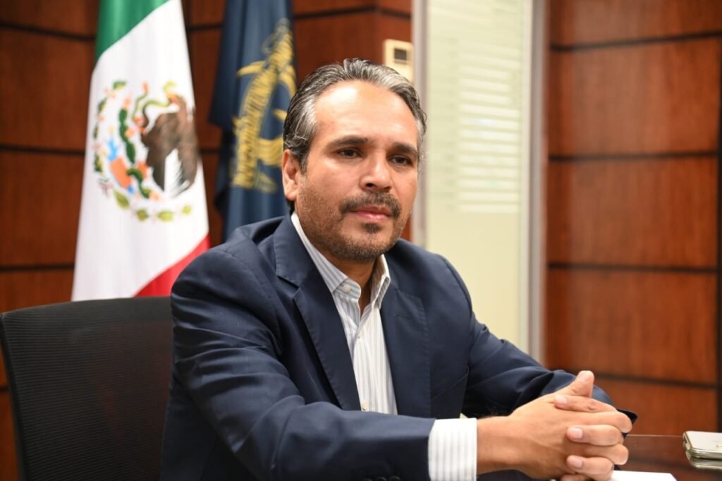 Afina la Secretaría Académica Universitaria los preparativos académicos, el uso de tecnologías y capacitación docente rumbo al ciclo escolar 2026-2027