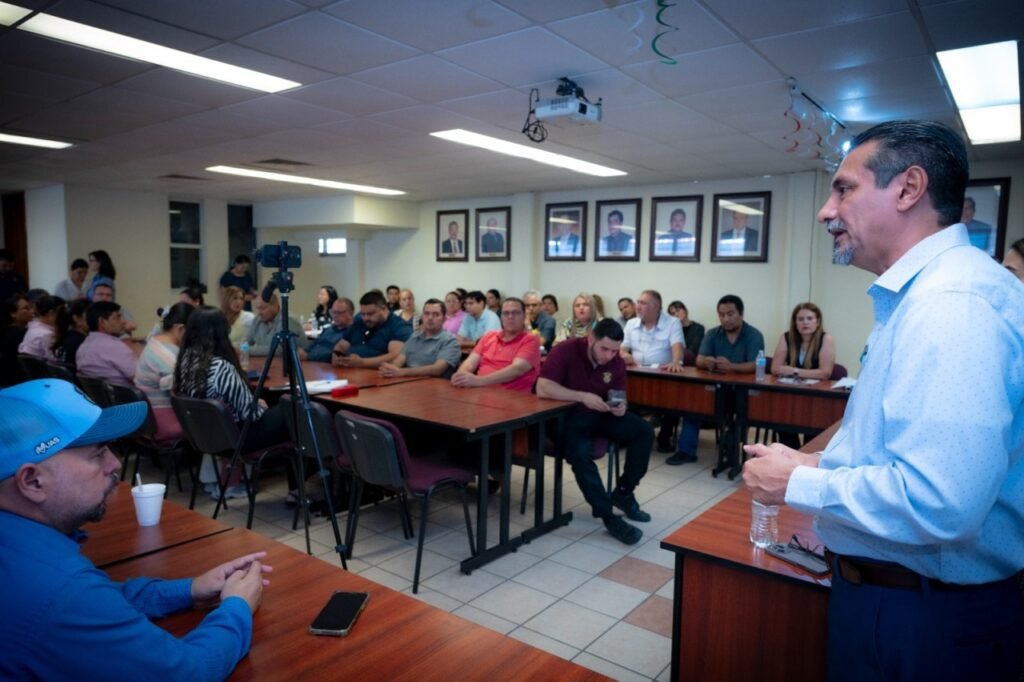 Alista la UAS el regreso a clases en el bachillerato; realizan reunión de trabajo con directivos para reforzar la seguridad escolar y el seguimiento académico