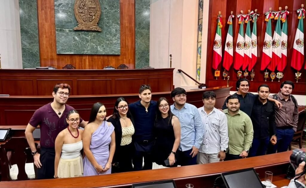 Felicita Gobierno de Mazatlán a Marco Verde por Premio al Mérito Juvenil 2026