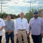 Supervisa Alcalde Antonio Menéndez limpieza de rejillas y drenajes pluviales para minimizar inundaciones.
