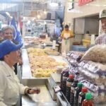 Roxana Rubio escucha a comerciantes de Ahome y llama a volver a creer en quienes generan empleos