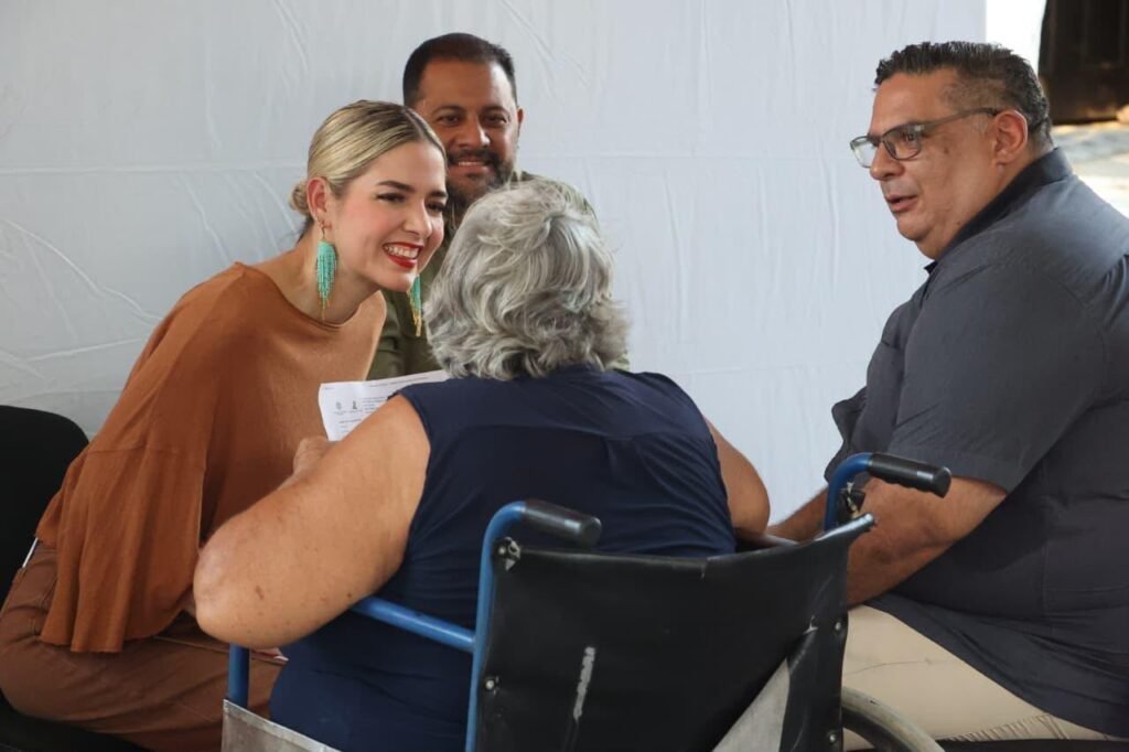 Lleva Estrella Palacios la jornada número 63 de “Contigo Mazatlán” a la Francisco Solís