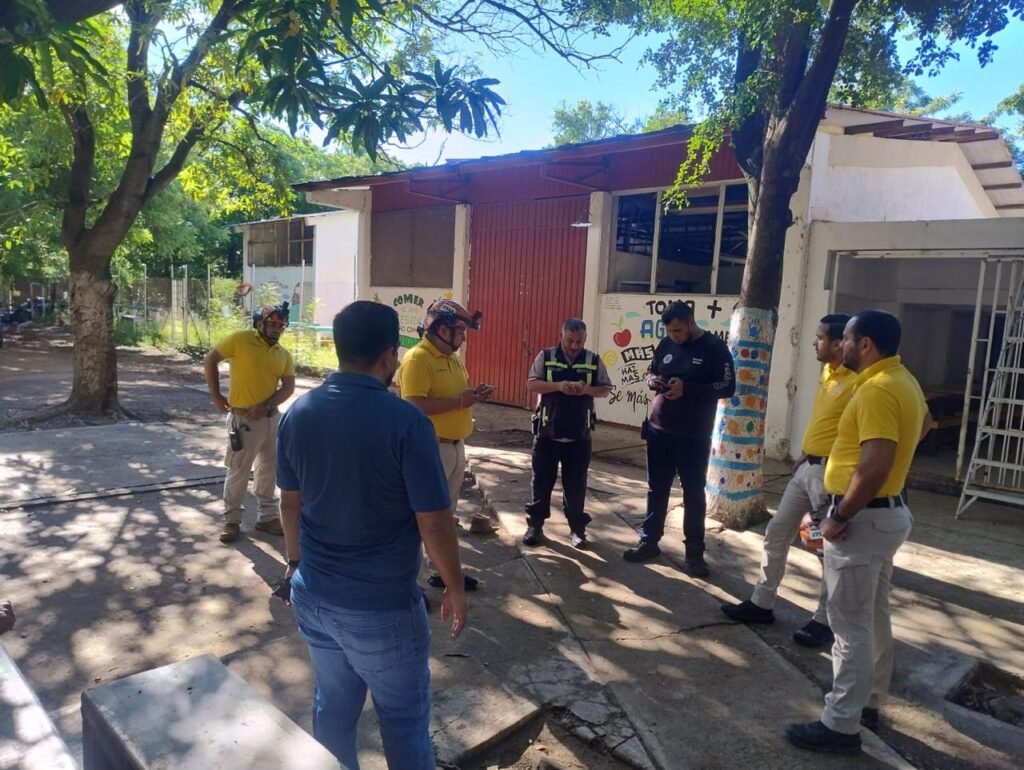 Protección Civil Municipal atiende contingencia por fuga de gas LP en la sindicatura de Costa Rica