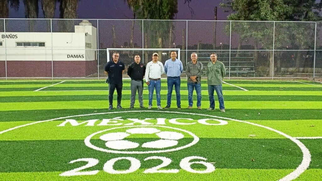 IMDA rehabilita espacios deportivos en colonias y comunidades rurales de Ahome