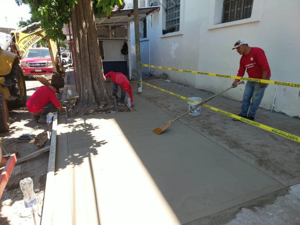 Más calles y espacios peatonales reciben atención en Culiacán