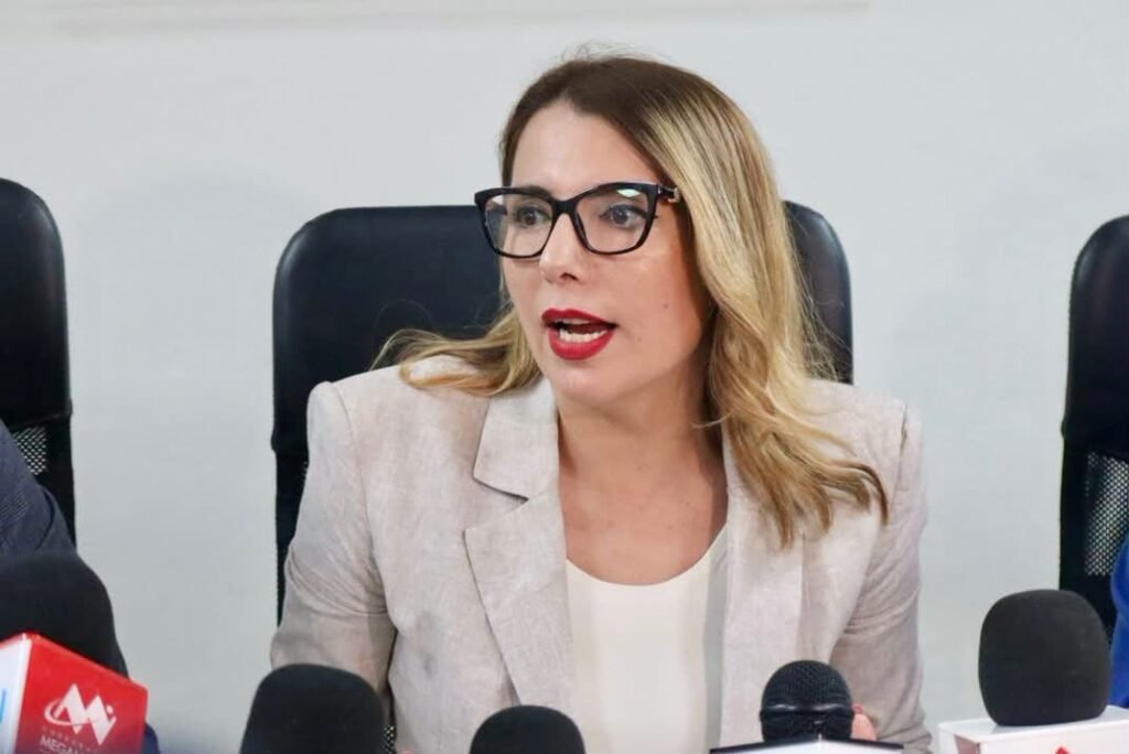 Mientras Sinaloa enfrenta la violencia, Morena se encierra para repartirse el poder: Roxana Rubio