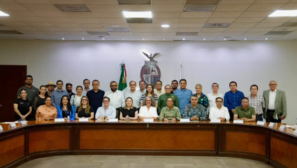 Transportistas, comerciantes y restauranteros ya operan en turno nocturno