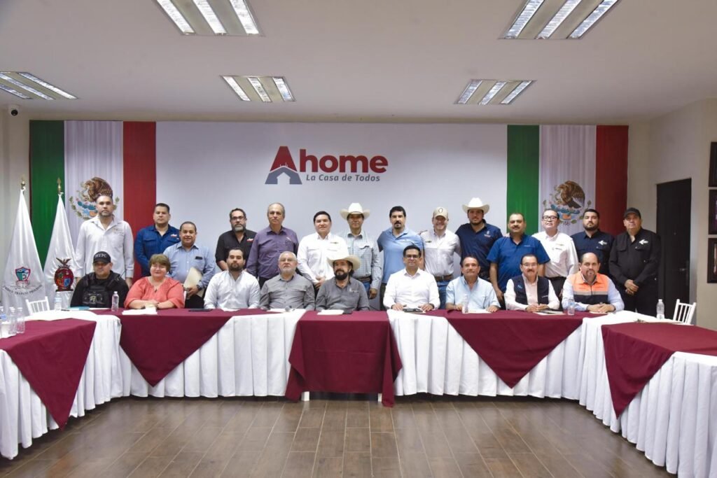 Acuerdan autoridades y productores trabajar juntos para prevenir enfermedades zoonóticas en Ahome