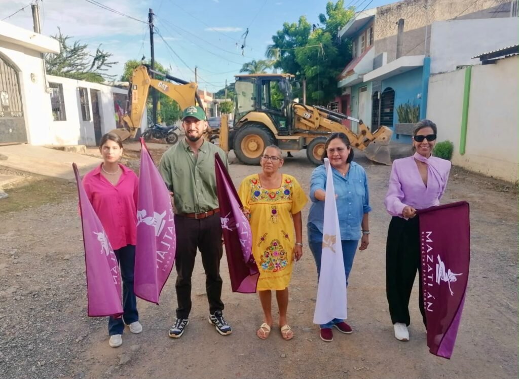 Gobierno de Mazatlán inicia pavimentación e infraestructura hidrosanitaria en Rincón de Urías