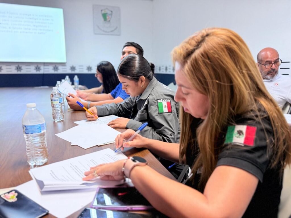 Personal de Seguridad Pública participa en capacitación sobre ética y servicio a la ciudadanía