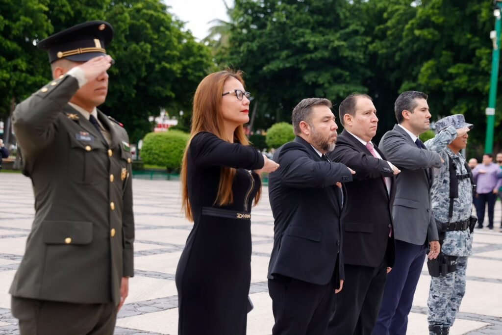 Conmemoran con acto cívico el aniversario 143 del natalicio del General Ángel Flores