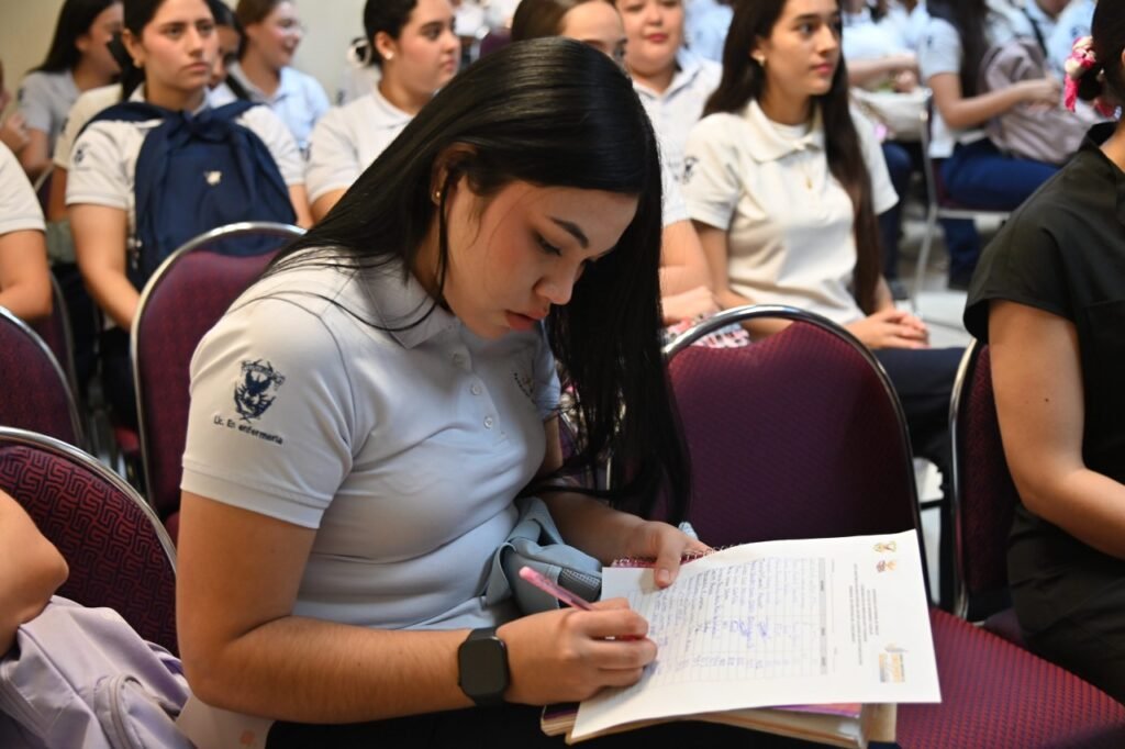 Implementa la Facultad de Enfermería Culiacán de la UAS canalización psicológica y de psiquiatría para blindar la salud mental de los futuros profesionistas